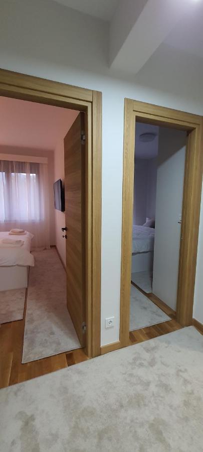 Luxury Apartment Stefanija ティヴァト エクステリア 写真