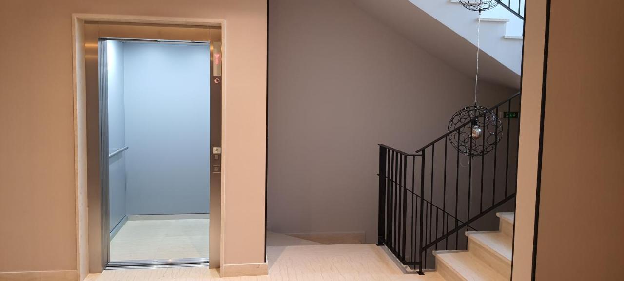 Luxury Apartment Stefanija ティヴァト エクステリア 写真
