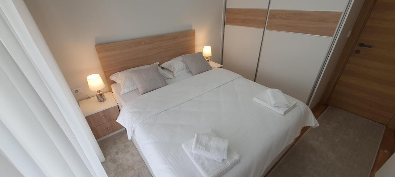 Luxury Apartment Stefanija ティヴァト エクステリア 写真