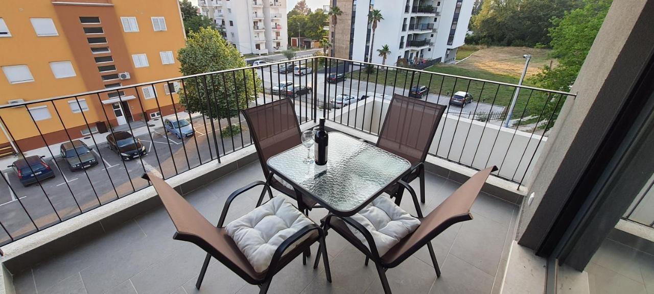 Luxury Apartment Stefanija ティヴァト エクステリア 写真